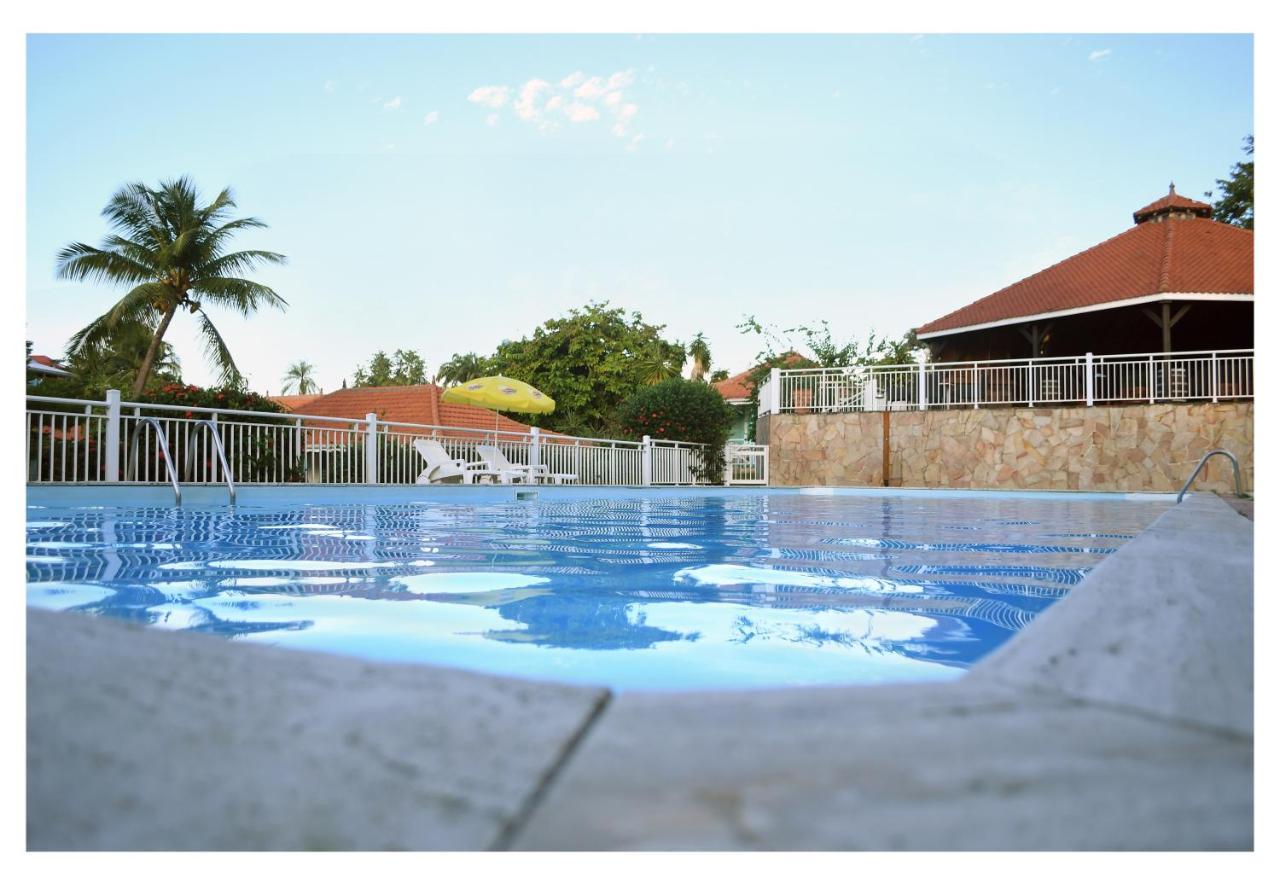 Imperatrice Village - Residence Sur La Plage Les Trois-Ilets Exterior photo